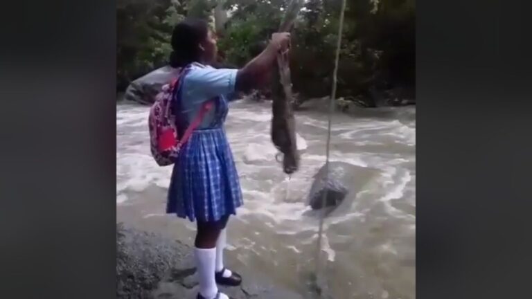 En video | La peligrosa maniobra de estudiantes indígenas en Santa Marta para llegar a la escuela